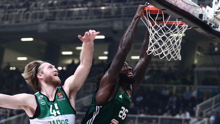 &laquo;&Delta;&iota;&pi;&lambda;ό&sigmaf;&raquo; &Lambda;&epsilon;&sigma;ό&rho; &tau;&omicron; Top 10 &tau;&eta;&sigmaf; 8&eta;&sigmaf; &alpha;&gamma;&omega;&nu;&iota;&sigma;&tau;&iota;&kappa;ή&sigmaf; &tau;&eta;&sigmaf; Euroleague (vid)