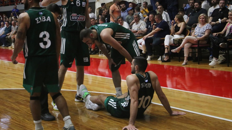 &Sigma;&tau;&omicron; &chi;&epsilon;&iota;&rho;&omicron;&upsilon;&rho;&gamma;&epsilon;ί&omicron; &gamma;&iota;&alpha; &tau;&omicron;&nu; &tau;&rho;&alpha;&upsilon;&mu;&alpha;&tau;&iota;&sigma;&mu;ό &sigma;&tau;&omicron; &pi;ό&delta;&iota; &omicron; &Pi;&alpha;&pi;&alpha;&pi;έ&tau;&rho;&omicron;&upsilon;! (pic)