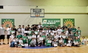 &Omicron; &Iota;&omega;ά&nu;&nu;&eta;&sigmaf; &Pi;&alpha;&pi;&alpha;&pi;έ&tau;&rho;&omicron;&upsilon; &sigma;&tau;&omicron; Summer Camp &tau;&eta;&sigmaf; PAO BC Academy (pics)