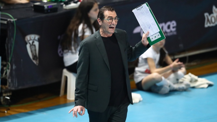 &Delta;. &Alpha;&nu;&delta;&rho;&epsilon;ό&pi;&omicron;&upsilon;&lambda;&omicron;&sigmaf;: &laquo;&Mu;&epsilon; &tau;&alpha;&pi;&epsilon;&iota;&nu;ό&tau;&eta;&tau;&alpha; &kappa;&alpha;&iota; &sigma;&kappa;&lambda;&eta;&rho;ή &delta;&omicron;&upsilon;&lambda;&epsilon;&iota;ά &kappa;&alpha;&tau;&alpha;&kappa;&tau;ή&sigma;&alpha;&mu;&epsilon; &tau;&omicron; &pi;&rho;&omega;&tau;ά&theta;&lambda;&eta;&mu;&alpha;&raquo;