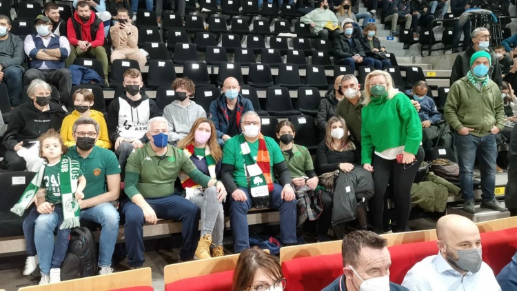 &Mu;&epsilon; &kappa;ό&sigma;&mu;&omicron; &sigma;&tau;&omicron; &laquo;&Alpha;&sigma;&tau;&rho;&omicron;&mu;&pi;ά&lambda;&raquo; &omicron; &Pi;&alpha;&nu;&alpha;&theta;&eta;&nu;&alpha;ϊ&kappa;ό&sigmaf; (pic)