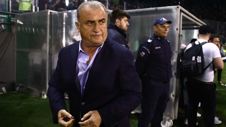 &Pi;&alpha;&nu;&alpha;&theta;&eta;&nu;&alpha;ϊ&kappa;ό&sigmaf; &gamma;&iota;&alpha; &Tau;&epsilon;&rho;ί&mu;: &laquo;&Delta;&epsilon;&nu; &upsilon;&pi;ά&rho;&chi;&epsilon;&iota; &theta;έ&mu;&alpha; &pi;&rho;&omicron;&pi;&omicron;&nu;&eta;&tau;ή&raquo;