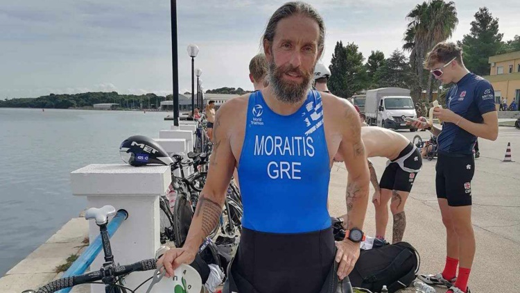&Delta;έ&kappa;&alpha;&tau;&omicron;&sigmaf; &sigma;&tau;&omicron; &Pi;&alpha;&gamma;&kappa;ό&sigma;&mu;&iota;&omicron; &Kappa;ύ&pi;&epsilon;&lambda;&lambda;&omicron; &omicron; &Mu;&omega;&rho;&alpha;ΐ&tau;&eta;&sigmaf;