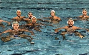 Ά&nu;&epsilon;&tau;&eta; &phi;&iota;&lambda;&iota;&kappa;ή &nu;ί&kappa;&eta; &epsilon;&pi;ί &tau;&omicron;&upsilon; &Chi;&alpha;ϊ&delta;&alpha;&rho;ί&omicron;&upsilon;