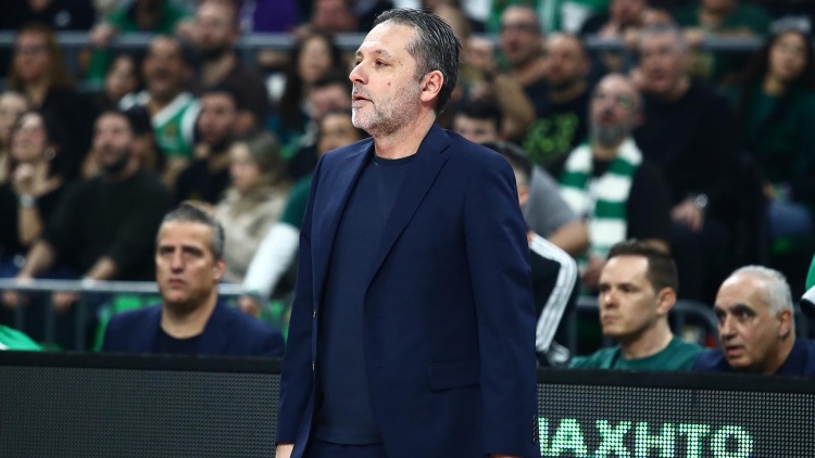 &Sigma;&epsilon;&rho;έ&lambda;&eta;&sigmaf;: &laquo;&Epsilon;ί&mu;&alpha;&iota; &epsilon;&delta;ώ &epsilon;&pi;&epsilon;&iota;&delta;ή &alpha;&pi;&omicron;&beta;&lambda;ή&theta;&eta;&kappa;&epsilon; &omicron; &pi;&rho;&omicron;&pi;&omicron;&nu;&eta;&tau;ή&sigmaf;. &Delta;&epsilon;&nu; έ&chi;&omega; &nu;&alpha; &sigma;&chi;&omicron;&lambda;&iota;ά&sigma;&omega; &kappa;ά&tau;&iota; &gamma;&iota;&alpha; &tau;&omicron; &pi;&alpha;&iota;&chi;&nu;ί&delta;&iota;&raquo;