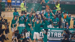 &Tau;&alpha; &pi;&alpha;&rho;&alpha;&sigma;&kappa;ή&nu;&iota;&alpha; &tau;&omicron;&upsilon; &tau;&rho;ί&tau;&omicron;&upsilon; &tau;&epsilon;&lambda;&iota;&kappa;&omicron;ύ (vid)