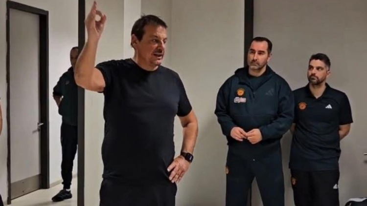 Ά&tau;&alpha;&mu;&alpha;&nu; &sigma;&tau;&alpha; &alpha;&pi;&omicron;&delta;&upsilon;&tau;ή&rho;&iota;&alpha;: &laquo;&Delta;ώ&sigma;&alpha;&tau;&epsilon; &tau;&eta;&nu; &alpha;&pi;ά&nu;&tau;&eta;&sigma;&eta; &sigma;&tau;&omicron; &pi;&alpha;&rho;&kappa;έ ό&tau;&alpha;&nu; έ&beta;&rho;&iota;&zeta;&alpha;&nu; &tau;&eta;&nu; &mu;&eta;&tau;έ&rho;&alpha; &mu;&omicron;&upsilon; &ndash; &Sigma;&alpha;&sigmaf; &epsilon;&upsilon;&chi;&alpha;&rho;&iota;&sigma;&tau;ώ ό&lambda;&omicron;&upsilon;&sigmaf;&raquo;