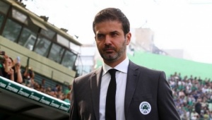 &Tau;&alpha; &beta;&rho;ή&kappa;&epsilon; &mu;&epsilon; &Sigma;&tau;&rho;&alpha;&mu;&alpha;&tau;&sigma;ό&nu;&iota; &omicron; &Pi;&alpha;&nu;&alpha;&theta;&eta;&nu;&alpha;ϊ&kappa;ό&sigmaf;
