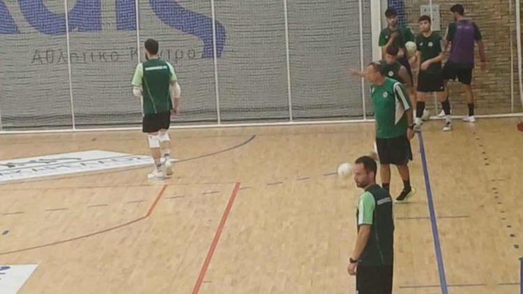 &Pi;&alpha;&nu;&alpha;&theta;&eta;&nu;&alpha;ϊ&kappa;ό&sigmaf; Futsal: &Chi;&rho;ή&sigma;&iota;&mu;&alpha; &sigma;&upsilon;&mu;&pi;&epsilon;&rho;ά&sigma;&mu;&alpha;&tau;&alpha; &sigma;&tau;&omicron; &delta;&upsilon;&nu;&alpha;&tau;ό &phi;&iota;&lambda;&iota;&kappa;ό &mu;&epsilon; &tau;&omicron;&nu; &Epsilon;&rho;&mu;ή &Zeta;&omega;&gamma;&rho;ά&phi;&omicron;&upsilon;
