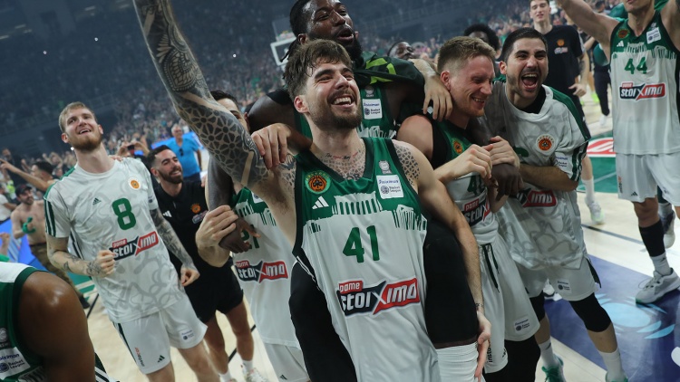 &Omicron; &Pi;&alpha;&nu;&alpha;&theta;&eta;&nu;&alpha;ϊ&kappa;ό&sigmaf; έ&kappa;&alpha;&nu;&epsilon; &tau;&eta;&nu;... &pi;&epsilon;&rho;ί&lambda;&eta;&psi;&eta; &tau;&omega;&nu; &tau;&epsilon;&lambda;&iota;&kappa;ώ&nu; &tau;&eta;&sigmaf; Basket League (vid)
