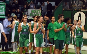 &Mu;&epsilon; &Omicron;&lambda;&upsilon;&mu;&pi;&iota;&alpha;&kappa;ό &sigma;&tau;&eta;&nu; &pi;&rho;&epsilon;&mu;&iota;έ&rho;&alpha; &omicron;&iota; &gamma;&upsilon;&nu;&alpha;ί&kappa;&epsilon;&sigmaf;