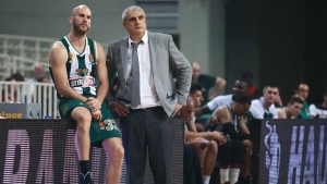 &Pi;&epsilon;&delta;&omicron;&upsilon;&lambda;ά&kappa;&eta;&sigmaf;: &laquo;&Nu;&alpha; &chi;&tau;&upsilon;&pi;ή&sigma;&omicron;&upsilon;&mu;&epsilon; &sigma;&tau;&iota;&sigmaf; &alpha;&delta;&upsilon;&nu;&alpha;&mu;ί&epsilon;&sigmaf; &tau;&eta;&sigmaf; &Beta;&iota;&lambda;&epsilon;&rho;&mu;&pi;ά&nu;&raquo;