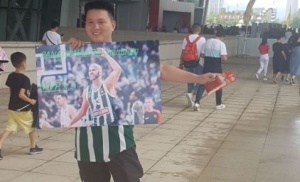 &Pi;&alpha;&nu;&alpha;&theta;&eta;&nu;&alpha;ϊ&kappa;ό&sigmaf; &mu;έ&chi;&rho;&iota; &tau;&eta;&nu; &Kappa;ί&nu;&alpha; (pic)