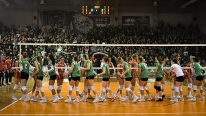 &Kappa;&lambda;ή&rho;&omega;&sigma;&epsilon; &gamma;&iota;&alpha; &tau;&omicron; &beta;ό&lambda;&epsilon;ϋ &gamma;&upsilon;&nu;&alpha;&iota;&kappa;ώ&nu; - &Pi;&rho;&epsilon;&mu;&iota;έ&rho;&alpha; &mu;&epsilon; Ά&rho;&eta;