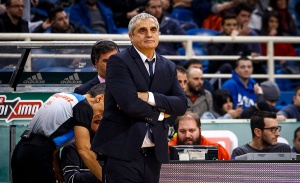 &Pi;&epsilon;&delta;&omicron;&upsilon;&lambda;ά&kappa;&eta;&sigmaf;: &laquo;&Omicron; &kappa;ό&sigma;&mu;&omicron;&sigmaf; &alpha;&nu;&alpha;&gamma;&nu;ώ&rho;&iota;&sigma;&epsilon; &tau;&eta; &delta;&omicron;&upsilon;&lambda;&epsilon;&iota;ά &pi;&omicron;&upsilon; &kappa;ά&nu;&alpha;&mu;&epsilon;&raquo;