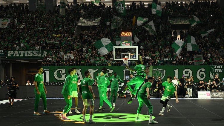 &Nu;έ&omicron; sold out &tau;&omicron;&upsilon; &Pi;&alpha;&nu;&alpha;&theta;&eta;&nu;&alpha;ϊ&kappa;&omicron;ύ - Έ&phi;&upsilon;&gamma;&alpha;&nu; &tau;&alpha; &epsilon;&iota;&sigma;&iota;&tau;ή&rho;&iota;&alpha; &mu;&epsilon; &Mu;&pi;&alpha;&rho;&tau;&sigma;&epsilon;&lambda;ό&nu;&alpha; &gamma;&iota;&alpha; &tau;&eta;&nu; Euroleague