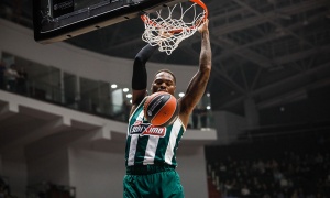 &Sigma;&tau;&omicron; Top 10 &eta; &laquo;no look&raquo; &alpha;&sigma;ί&sigma;&tau; &tau;&omicron;&upsilon; &Kappa;&alpha;&lambda;ά&theta;&eta; &sigma;&tau;&omicron;&nu; &Tau;ό&mu;&alpha;&sigmaf; (vid)