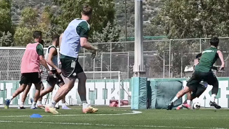 &Delta;&iota;&pi;&lambda;ή &pi;&rho;&omicron;&pi;ό&nu;&eta;&sigma;&eta; &mu;&epsilon; &phi;&omicron;&upsilon;&lambda; &kappa;&upsilon;&kappa;&lambda;&omicron;&phi;&omicron;&rho;ί&alpha; &tau;&eta;&sigmaf; &mu;&pi;ά&lambda;&alpha;&sigmaf; &kappa;&alpha;&iota; &pi;&alpha;&rho;ό&nu;&tau;&epsilon;&sigmaf; &tau;&omicron;&upsilon;&sigmaf; &delta;&iota;&epsilon;&theta;&nu;&epsilon;ί&sigmaf;