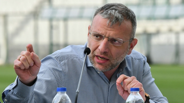 &Pi;&alpha;&rho;&alpha;&iota;&tau;ή&theta;&eta;&kappa;&epsilon; &omicron; &Beta;. &Pi;&alpha;&upsilon;&lambda;ό&pi;&omicron;&upsilon;&lambda;&omicron;&sigmaf; &alpha;&pi;ό &Gamma;.&Gamma;. &tau;&omicron;&upsilon; &Pi;&alpha;&nu;&alpha;&theta;&eta;&nu;&alpha;ϊ&kappa;&omicron;ύ &Alpha;.&Omicron;.