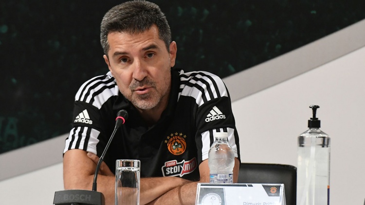 &Pi;&rho;ί&phi;&tau;&eta;&sigmaf;: &laquo;&Mu;&epsilon;&gamma;ά&lambda;&eta; &pi;&rho;&omicron;&sigma;&omega;&pi;&iota;&kappa;ό&tau;&eta;&tau;&alpha; &omicron; &Pi;&alpha;ύ&lambda;&omicron;&sigmaf; &Gamma;&iota;&alpha;&nu;&nu;&alpha;&kappa;ό&pi;&omicron;&upsilon;&lambda;&omicron;&sigmaf; - &Chi;&tau;ί&zeta;&omicron;&upsilon;&mu;&epsilon; &alpha;&kappa;ό&mu;&alpha; &tau;&eta;&nu; &omicron;&mu;ά&delta;&alpha;&raquo;