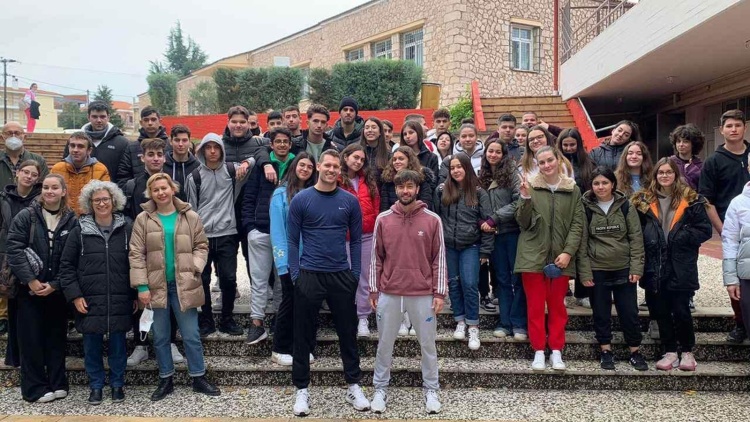 &Epsilon;&pi;ί&sigma;&kappa;&epsilon;&psi;&eta; &sigma;&tau;&iota;&sigmaf; &Theta;&epsilon;&sigma;&pi;&iota;έ&sigmaf; &gamma;&iota;&alpha; &tau;&omicron; &tau;&mu;ή&mu;&alpha; &pi;&iota;&nu;&gamma;&kappa; &pi;&omicron;&nu;&gamma;&kappa; &tau;&omicron;&upsilon; &Pi;&alpha;&nu;&alpha;&theta;&eta;&nu;&alpha;ϊ&kappa;&omicron;ύ!