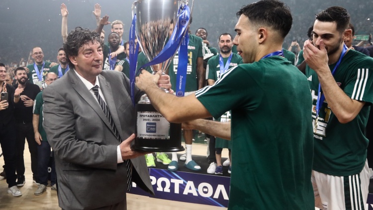 &Alpha;&pi;&omicron;&chi;&omega;&rho;&epsilon;ί &alpha;&pi;ό &tau;&eta;&nu; &kappa;&epsilon;&nu;&tau;&rho;&iota;&kappa;ή &delta;&iota;&alpha;&chi;&epsilon;ί&rho;&iota;&sigma;&eta; o &Pi;&alpha;&nu;&alpha;&theta;&eta;&nu;&alpha;ϊ&kappa;ό&sigmaf; &epsilon;ά&nu; &pi;&epsilon;&rho;ά&sigma;&epsilon;&iota; &tau;&omicron; Salary Cup &sigma;&tau;&eta;&nu; Basket League