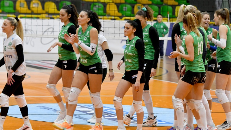 &Epsilon;&pi;&alpha;&gamma;&gamma;&epsilon;&lambda;&mu;&alpha;&tau;&iota;&kappa;ό &pi;&rho;&omega;&tau;ά&theta;&lambda;&eta;&mu;&alpha; &theta;έ&lambda;&omicron;&upsilon;&nu; &tau;&eta;&nu; Volley League &Gamma;&upsilon;&nu;&alpha;&iota;&kappa;ώ&nu; &omicron;&iota; &pi;&alpha;ί&kappa;&tau;&rho;&iota;&epsilon;&sigmaf;
