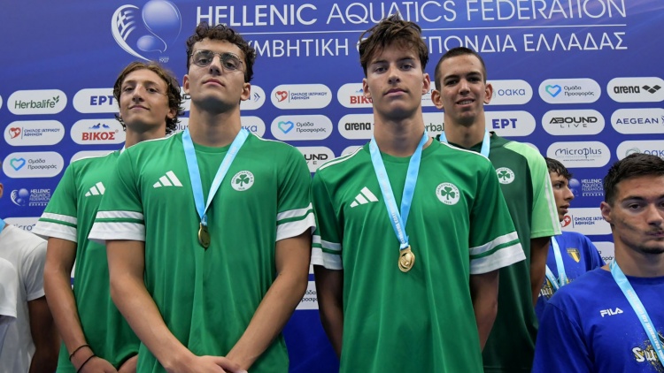 &Pi;&rho;&omega;&tau;&alpha;&theta;&lambda;&eta;&tau;ή&sigmaf; &Epsilon;&lambda;&lambda;ά&delta;&alpha;&sigmaf; &sigma;&tau;&omicron;&upsilon;&sigmaf; &Epsilon;&phi;ή&beta;&omicron;&upsilon;&sigmaf; &sigma;&tau;&alpha; 4x200&mu;. &epsilon;&lambda;&epsilon;ύ&theta;&epsilon;&rho;&omicron; &omicron; &Pi;&alpha;&nu;&alpha;&theta;&eta;&nu;&alpha;ϊ&kappa;ό&sigmaf;