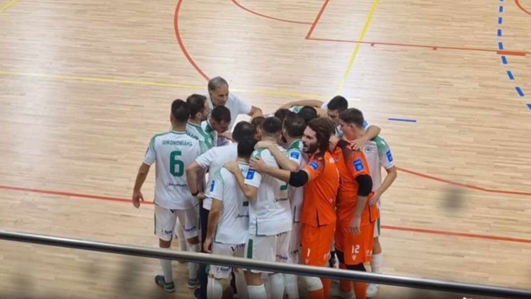 Ή&tau;&tau;&alpha; &alpha;&pi;ό &tau;&omicron; &Delta;&omicron;ύ&kappa;&alpha; &sigma;&tau;&omicron; futsal &gamma;&iota;&alpha; &tau;&omicron;&nu; &Pi;&alpha;&nu;&alpha;&theta;&eta;&nu;&alpha;ϊ&kappa;ό