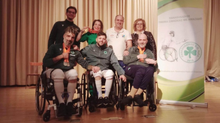 &Pi;&rho;&omega;&tau;&alpha;&theta;&lambda;&eta;&tau;ή&sigmaf; &Epsilon;&lambda;&lambda;ά&delta;&alpha;&sigmaf; &sigma;&tau;&eta;&nu; &xi;&iota;&phi;&alpha;&sigma;&kappa;ί&alpha; &mu;&epsilon; &alpha;&mu;&alpha;&xi;ί&delta;&iota;&omicron; &omicron; &Pi;&alpha;&nu;&alpha;&theta;&eta;&nu;&alpha;ϊ&kappa;ό&sigmaf;