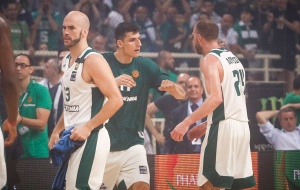 &Pi;&lambda;ή&rho;&eta;&sigmaf; &omicron; &Pi;&alpha;&nu;&alpha;&theta;&eta;&nu;&alpha;ϊ&kappa;ό&sigmaf;, &chi;&omega;&rho;ί&sigmaf; &Nu;&tau;&epsilon; &Kappa;&omicron;&lambda;ό &eta; &Tau;&Sigma;&Sigma;&Kappa;&Alpha; &Mu;ό&sigma;&chi;&alpha;&sigmaf;