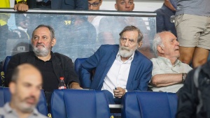 &laquo;Έ&xi;&iota; &epsilon;&kappa;&alpha;&tau;&omicron;&mu;&mu;ύ&rho;&iota;&alpha; &delta;&omicron;&lambda;ά&rho;&iota;&alpha; &gamma;&iota;&alpha; &tau;&iota;&sigmaf; &delta;&iota;&alpha;&kappa;&omicron;&pi;έ&sigmaf; &tau;&eta;&sigmaf; &Sigma;&tau;&epsilon;ά&omicron;&upsilon;&alpha; &omicron; &Beta;&alpha;&rho;&delta;&iota;&nu;&omicron;&gamma;&iota;ά&nu;&nu;&eta;&sigmaf;&raquo;
