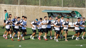 &laquo;&Pi;&rho;ά&sigma;&iota;&nu;&omicron;&raquo; &gamma;&lambda;έ&nu;&tau;&iota; &sigma;&tau;&eta;&nu; &gamma;&alpha;&lambda;&alpha;&rho;ί&alpha; &tau;&omicron;&upsilon; &pi;&omicron;ύ&lambda;&mu;&alpha;&nu; (vids)