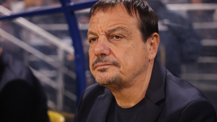 &Pi;έ&nu;&theta;&omicron;&sigmaf; &gamma;&iota;&alpha; &tau;&omicron;&nu; Έ&rho;&gamma;&kappa;&iota;&nu; Ά&tau;&alpha;&mu;&alpha;&nu;: &laquo;Έ&phi;&upsilon;&gamma;&epsilon;&raquo; &alpha;&pi;ό &tau;&eta;  &zeta;&omega;ή &eta; &mu;&eta;&tau;έ&rho;&alpha; &tau;&omicron;&upsilon;
