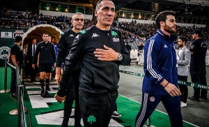 &Delta;ώ&nu;&eta;&sigmaf;: &laquo;&Epsilon;&kappa;&tau;έ&lambda;&epsilon;&sigma;&epsilon; &omicron; &Mu;&omicron;&lambda;ό &lambda;ό&gamma;&omega; &tau;&rho;έ&lambda;&alpha;&sigmaf;, &pi;&omicron;&lambda;&lambda;&omicron;ί &epsilon;ί&chi;&alpha;&nu; &tau;&eta; &mu;&epsilon;&tau;&alpha;&gamma;&rho;&alpha;&phi;ή &sigma;&tau;&omicron; &mu;&upsilon;&alpha;&lambda;ό &tau;&omicron;&upsilon;&sigmaf;&raquo;
