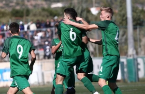 &Nu;&iota;&kappa;ή&tau;&rho;&iota;&alpha; &sigma;&tau;&omicron; &nu;&tau;έ&rho;&mu;&pi;&iota; &kappa;&alpha;&iota; &eta; &Kappa;17 &tau;&omicron;&upsilon; &Pi;&alpha;&nu;&alpha;&theta;&eta;&nu;&alpha;ϊ&kappa;&omicron;ύ
