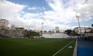 &Sigma;&tau;&omicron; &laquo;&Epsilon;&lambda; &Pi;ά&sigma;&omicron;&raquo; &kappa;&epsilon;&kappa;&lambda;&epsilon;&iota;&sigma;&mu;έ&nu;&omega;&nu; &tau;&omega;&nu; &theta;&upsilon;&rho;ώ&nu; &tau;&omicron; &phi;&iota;&lambda;&iota;&kappa;ό &mu;&epsilon; &Lambda;&epsilon;&beta;&alpha;&delta;&epsilon;&iota;&alpha;&kappa;ό