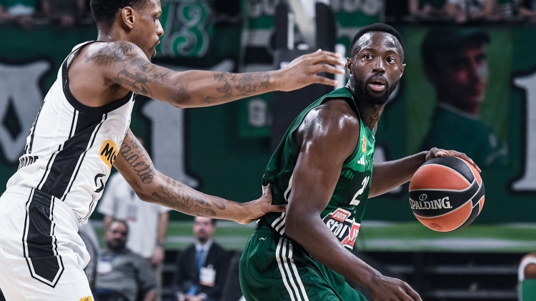 &Eta; &beta;&alpha;&theta;&mu;&omicron;&lambda;&omicron;&gamma;ί&alpha; &tau;&eta;&sigmaf; Euroleague &mu;&epsilon;&tau;ά &tau;&eta; &nu;ί&kappa;&eta; &tau;&omicron;&upsilon; &Pi;&alpha;&nu;&alpha;&theta;&eta;&nu;&alpha;ϊ&kappa;&omicron;ύ &epsilon;&pi;ί &tau;&eta;&sigmaf; &Pi;&alpha;&rho;&tau;&iota;&zeta;ά&nu;
