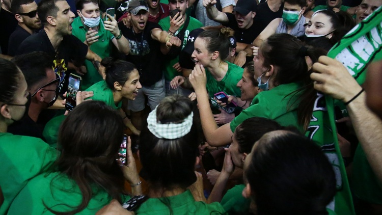 &Pi;&alpha;&nu;&alpha;&theta;&eta;&nu;&alpha;ϊ&kappa;ό&sigmaf;: &laquo;&Eta; &alpha;&pi;&omicron;&nu;&omicron;&mu;ή &theta;&alpha; &kappa;&alpha;&theta;&upsilon;&sigma;&tau;&epsilon;&rho;ή&sigma;&epsilon;&iota; - &Pi;&rho;&omicron;&sigma;&phi;&iota;&lambda;ή&sigmaf; &tau;&alpha;&kappa;&tau;&iota;&kappa;ή &tau;&omicron;&upsilon; &Omicron;&lambda;&upsilon;&mu;&pi;&iota;&alpha;&kappa;&omicron;ύ &omicron;&iota; &epsilon;&nu;&sigma;&tau;ά&sigma;&epsilon;&iota;&sigmaf;&raquo;