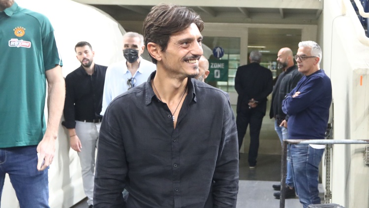 &Delta;. &Gamma;&iota;&alpha;&nu;&nu;&alpha;&kappa;ό&pi;&omicron;&upsilon;&lambda;&omicron;&sigmaf;: &laquo;&Epsilon;&lambda;&pi;ί&zeta;&omega; &nu;&alpha; &gamma;&rho;ά&psi;&epsilon;&iota; &iota;&sigma;&tau;&omicron;&rho;ί&alpha; &omicron; &Mu;&pi;&omicron;&nu;&tau;&iota;&rho;ό&gamma;&kappa;&alpha; - &Mu;&eta;&nu; &kappa;&rho;ί&nu;&omicron;&upsilon;&mu;&epsilon; &alpha;&pi;ό &tau;&omicron; &kappa;&alpha;&lambda;&omicron;&kappa;&alpha;ί&rho;&iota;&raquo;