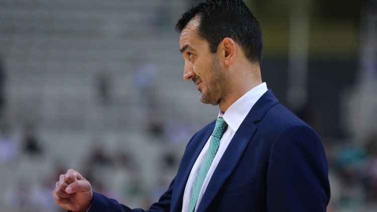 &Beta;ό&beta;&omicron;&rho;&alpha;&sigmaf;: &laquo;&Pi;&rho;έ&pi;&epsilon;&iota; &nu;&alpha; &delta;ώ&sigma;&omicron;&upsilon;&mu;&epsilon; έ&mu;&phi;&alpha;&sigma;&eta; &sigma;&tau;&eta;&nu; ά&mu;&upsilon;&nu;&alpha;&raquo;