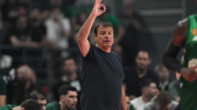 Ά&tau;&alpha;&mu;&alpha;&nu;: &laquo;&Sigma;&epsilon; 25 &chi;&rho;ό&nu;&iota;&alpha; &delta;&epsilon;&nu; έ&chi;&omega; &xi;&alpha;&nu;&alpha;&delta;&epsilon;ί &kappa;ά&tau;&iota; &tau;έ&tau;&omicron;&iota;&omicron; - &Alpha;&nu; &mu;&iota;&lambda;ή&sigma;&omega; &gamma;&iota;&alpha; &tau;&omicron;&upsilon;&sigmaf; &delta;&iota;&alpha;&iota;&tau;&eta;&tau;έ&sigmaf;...&raquo;