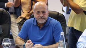&Alpha;&nu;&tau;ί&delta;&rho;&alpha;&sigma;&eta; &Alpha;&lambda;&alpha;&phi;&omicron;ύ&zeta;&omicron;&upsilon; &gamma;&iota;&alpha; &Epsilon;&Pi;&Omicron; &kappa;&alpha;&iota; &tau;&epsilon;&lambda;&iota;&kappa;ό &Kappa;&upsilon;&pi;έ&lambda;&lambda;&omicron;&upsilon;