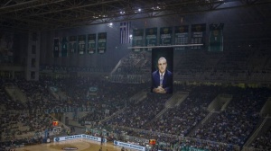 &Sigma;&tau;&eta;&nu; &omicron;&rho;&omicron;&phi;ή &tau;&omicron;&upsilon; &Omicron;&Alpha;&Kappa;&Alpha; &tau;&omicron; &lambda;ά&beta;&alpha;&rho;&omicron; &tau;&omicron;&upsilon; &Pi;&alpha;ύ&lambda;&omicron;&upsilon; &Gamma;&iota;&alpha;&nu;&nu;&alpha;&kappa;ό&pi;&omicron;&upsilon;&lambda;&omicron;&upsilon; (pic)