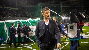 &Omicron;&upsilon;&zeta;&omicron;&upsilon;&nu;ί&delta;&eta;&sigmaf;: &laquo;&Eta; &mu;&epsilon;&tau;&alpha;&gamma;&rho;&alpha;&phi;ή &tau;&omicron;&upsilon; &Beta;&lambda;&alpha;&chi;&omicron;&delta;ή&mu;&omicron;&upsilon; &beta;&omicron;ή&theta;&eta;&sigma;&epsilon; &tau;&omicron;&nu; &Pi;&alpha;&nu;&alpha;&theta;&eta;&nu;&alpha;ϊ&kappa;ό&raquo;