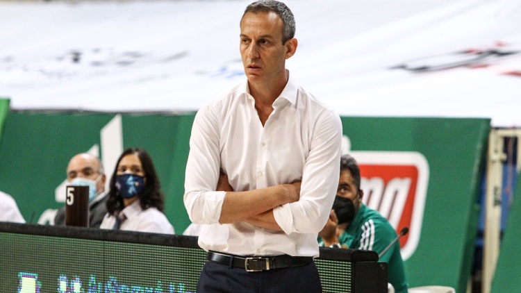 &Kappa;ά&tau;&alpha;&sigmaf;: &laquo;&Mu;&epsilon; &alpha;&pi;&omicron;&gamma;&omicron;ή&tau;&epsilon;&upsilon;&sigma;&alpha;&nu; &Alpha;&lambda;&beta;έ&rho;&tau;&eta;&sigmaf; &kappa;&alpha;&iota; &Delta;&iota;&alpha;&mu;&alpha;&nu;&tau;ί&delta;&eta;&sigmaf;&raquo; (vid)