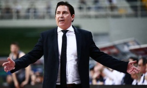 &Pi;&alpha;&sigma;&kappa;&omicron;&upsilon;ά&lambda;: &laquo;&Kappa;&epsilon;&rho;&delta;ί&sigma;&alpha;&mu;&epsilon; &epsilon;&pi;&epsilon;&iota;&delta;ή &kappa;ά&nu;&alpha;&mu;&epsilon; &kappa;&alpha;&lambda;ά &tau;&eta; &delta;&omicron;&upsilon;&lambda;&epsilon;&iota;ά &mu;&alpha;&sigmaf;&raquo;