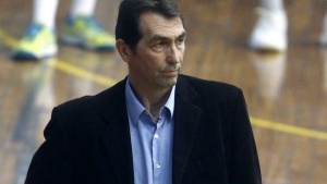 &Alpha;&nu;&delta;&rho;&epsilon;ό&pi;&omicron;&upsilon;&lambda;&omicron;&sigmaf;: &laquo;&Mu;&alpha;&sigmaf; &kappa;ό&sigma;&tau;&iota;&sigma;&alpha;&nu; &tau;&alpha; &lambda;ά&theta;&eta;&raquo;