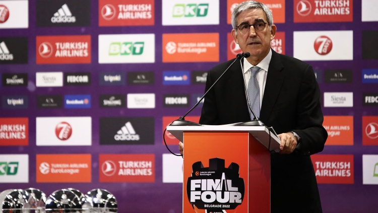 Euroleague: Έ&xi;&iota; &omicron;&mu;ά&delta;&epsilon;&sigmaf; &laquo;&pi;&alpha;&lambda;&epsilon;ύ&omicron;&upsilon;&nu;&raquo; &gamma;&iota;&alpha; &nu;&alpha; &kappa;&rho;&alpha;&tau;ή&sigma;&omicron;&upsilon;&nu; &tau;&omicron;&nu; &Mu;&pi;&epsilon;&rho;&tau;&omicron;&mu;έ&omicron;&upsilon;!