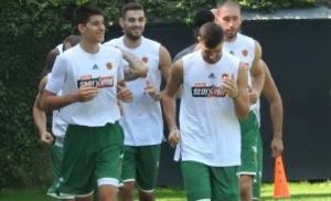 &laquo;&Kappa;&alpha;&tau;ά&pi;&iota;&alpha;&nu;&raquo; &chi;&iota;&lambda;&iota;ό&mu;&epsilon;&tau;&rho;&alpha; &omicron;&iota; &laquo;&pi;&rho;ά&sigma;&iota;&nu;&omicron;&iota;&raquo; (pics)
